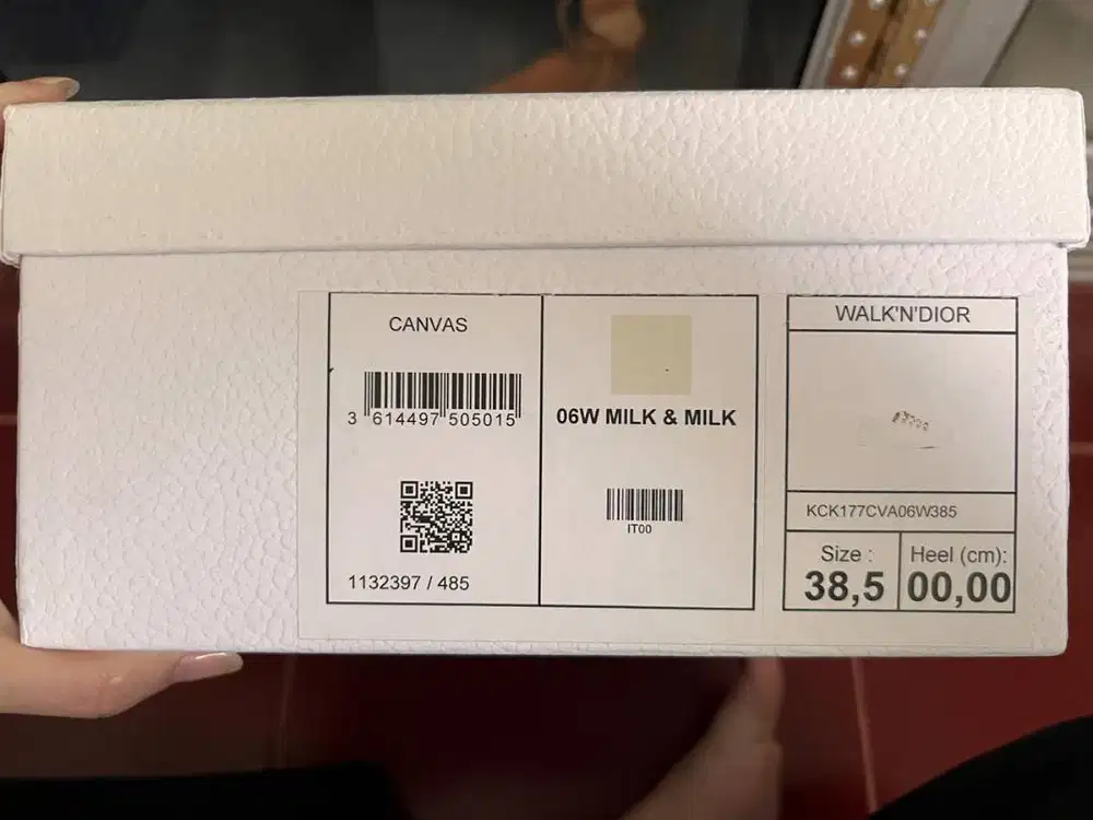 WALK'N'DIOR shoes size 38.5, full set complete.