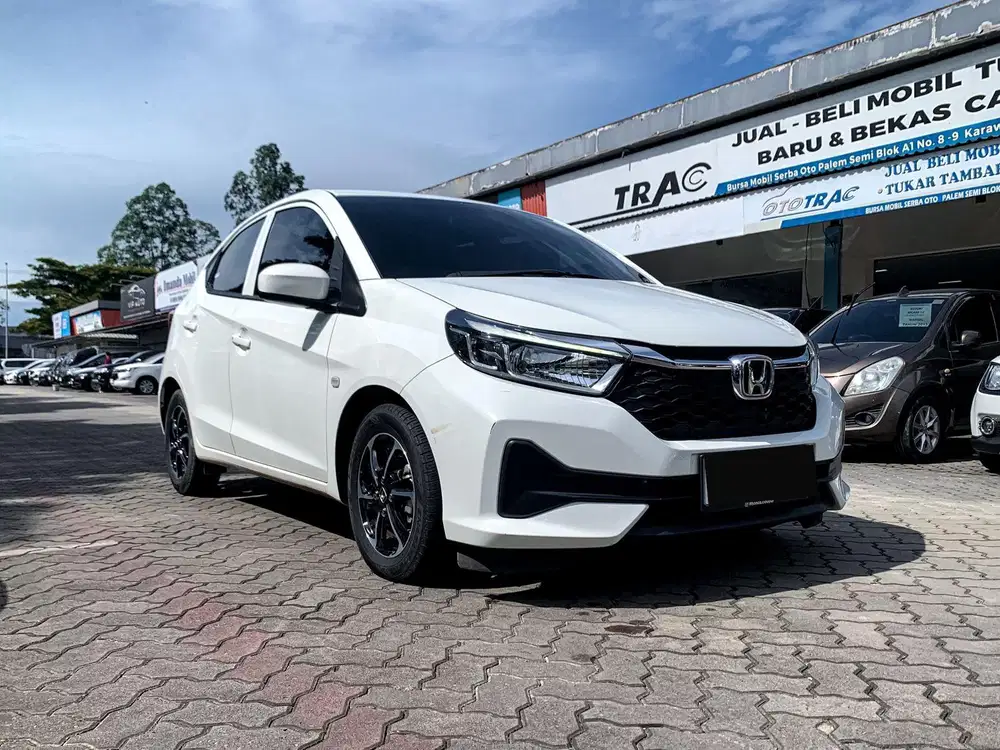 HONDA BRIO SATYA E 1.2 AT 2024 PUTIH, KM 13RB