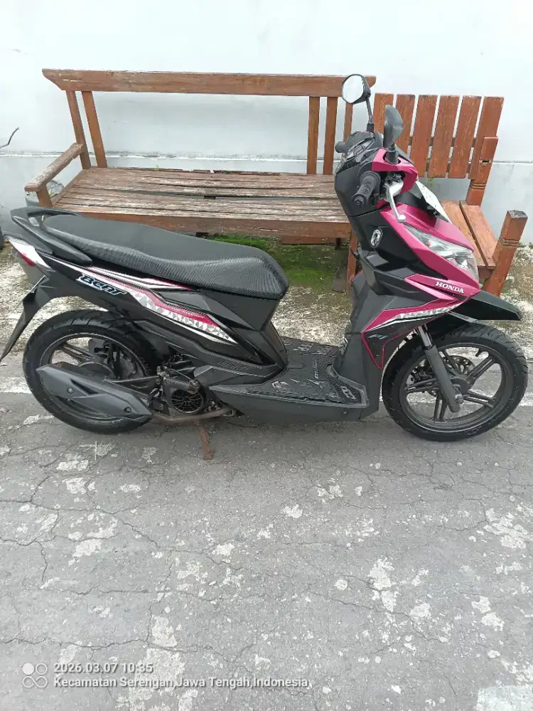 Beat 2017 Magenta Hitam