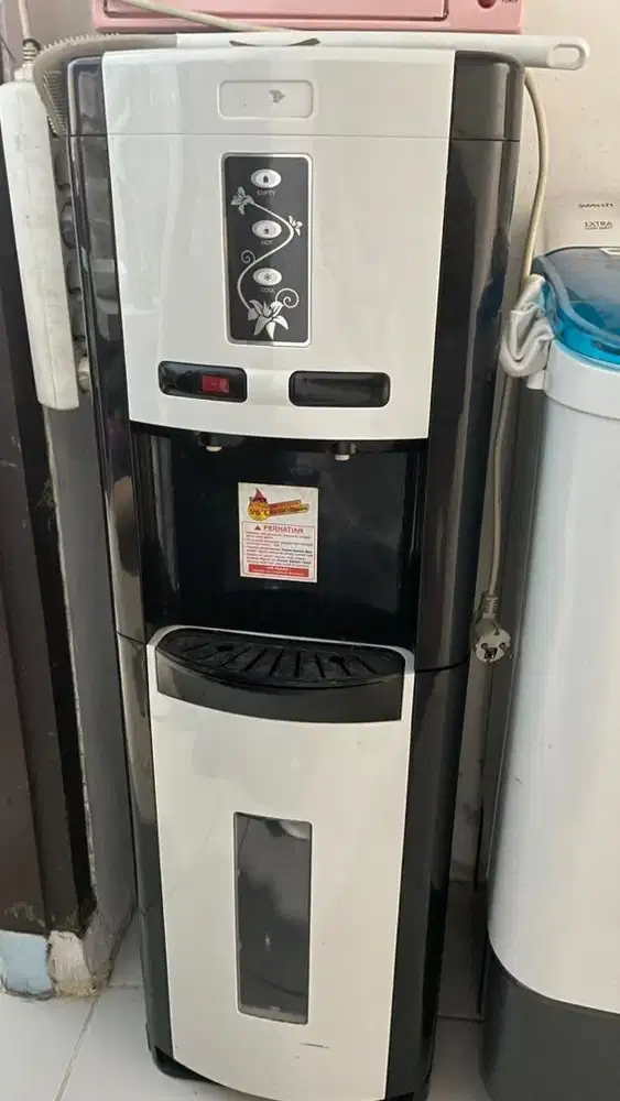 Dispenser galon bawah miyako