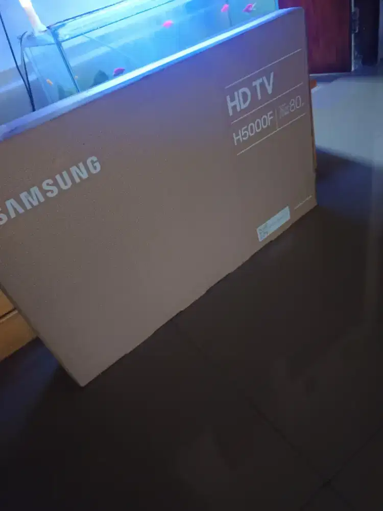 Led smart TV samsung baru belum di buka sama sekali
