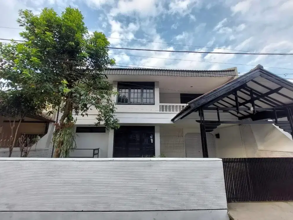 RUMAH MINIMALIS TENGAH KOTA 2 LANTAI SIAP HUNI DI TURANGGA BANDUNG