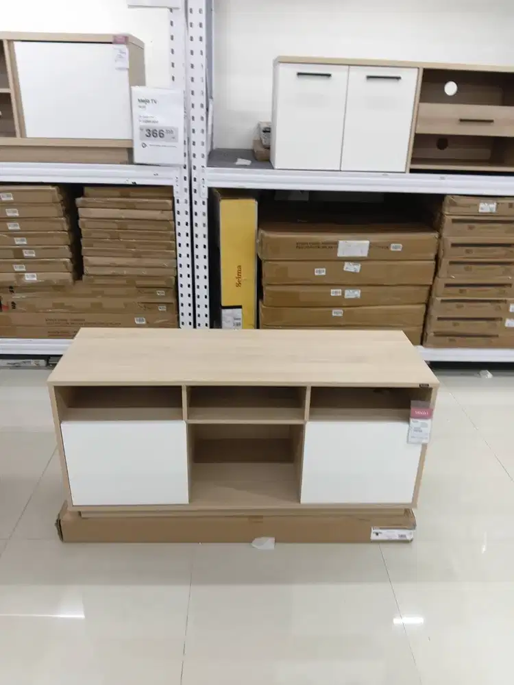 Meja tv selma minimalis