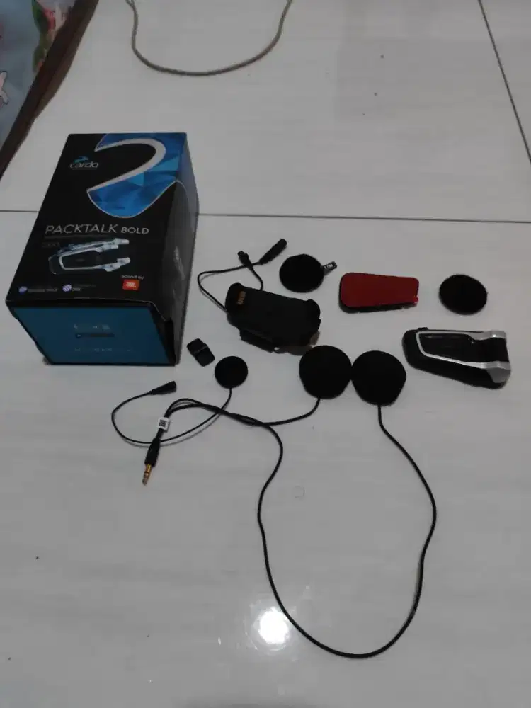 CARDO PACKTALK BOLD by JBL