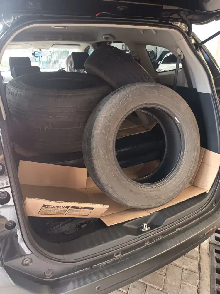 Ban Bekas Dunlop 215/65 R16 Original Mobil – Layak Pakai