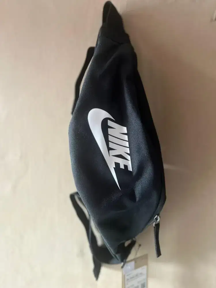 Tas slempang Nike original