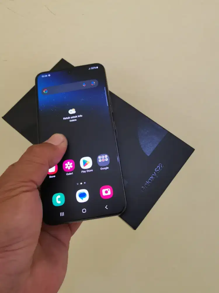 Samsung Galaxy S22 Basic 5G 8/256GB