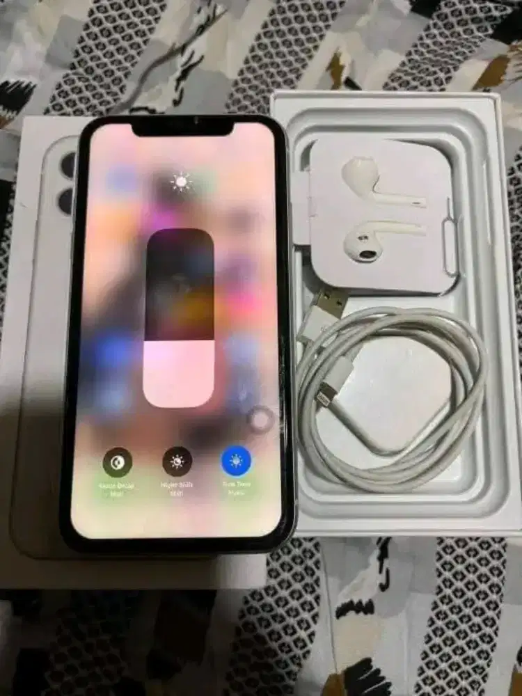 iPhone 11 128 Ibox