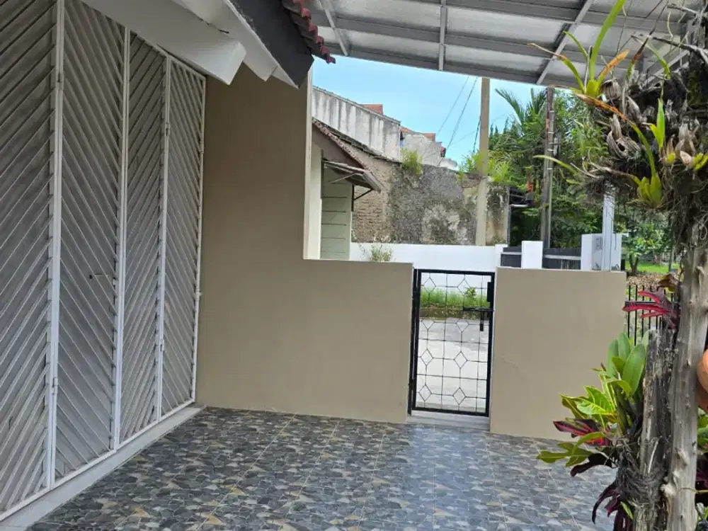 RUMAH BAGUS MINIMALIS MODERN DEKAT TOL, SEKOLAH, RUMAH SAKIT DI TAMAN KOPO INDAH 2 TKI2 BANDUNG