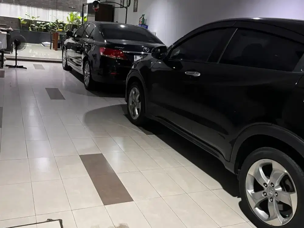 Dijual Rumah Mewah 3 Lantai Di Boulevard Permata Buana III Jakarta Barat Siap Huni