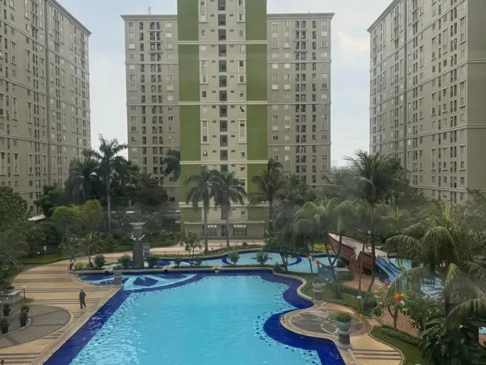 Dijual Apartemen Green Palace Tower Tulip Lantai 5 Hook View Kolam Renang Type 3 BedRoom dijadikan 2 BedRoom.  Sudah Full Renovasi.  AC 3 Water