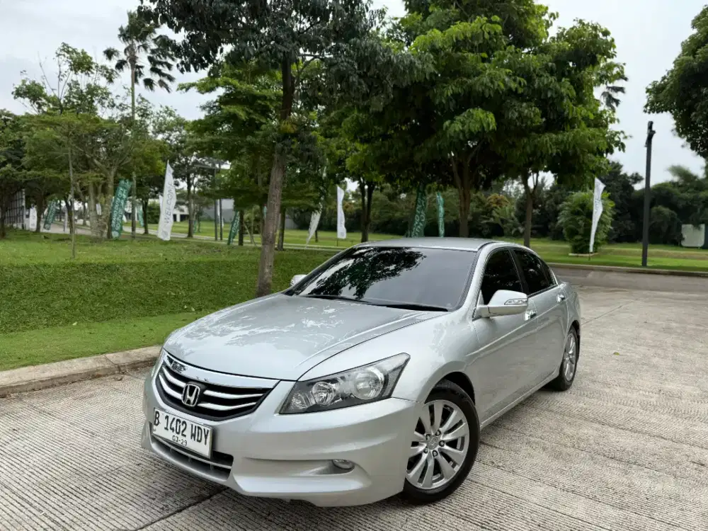 HONDA ACCORD 2.4 VTIL AUTOMATIC 2011 SILVER KM 88RB PAJAK MARET 2027