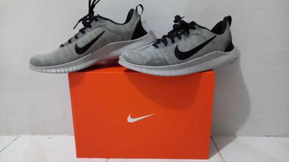 Sepatu baru running nike