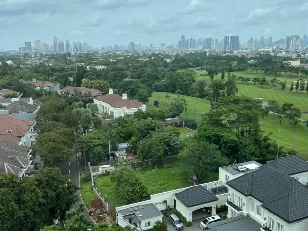 Jual Rumah Hitung Tanah di Pondok Indah Lokasi Premium VIEW GOLF, Jarang Ada