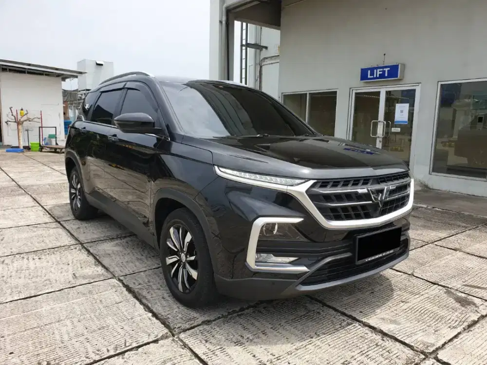 Almaz Exclusive 7 Seater 2019