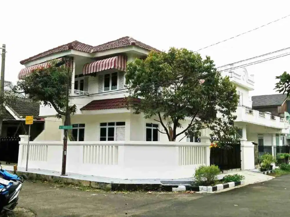 Dijual Rumah Cantik Siap Huni, 2 Lantai, Hook, 3KT di Taman Cimanggu, Dkt Stasiun KA dan Toll Yasmin