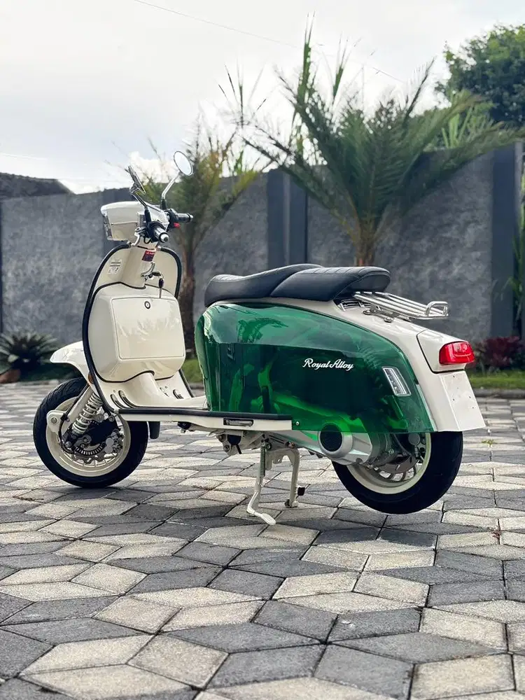 Royal Alloy Grand Prix 150 th 2024 Clear Case Koko Motor