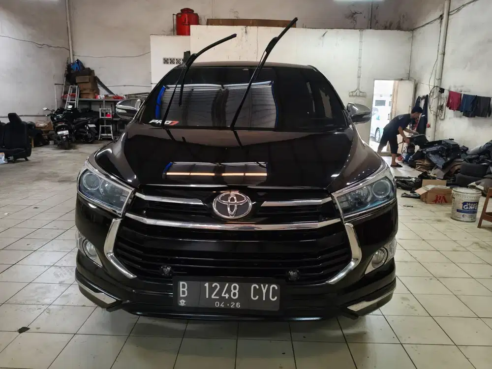 TOYOTA INOVA REBORN Q VENTURE 2016 METIK