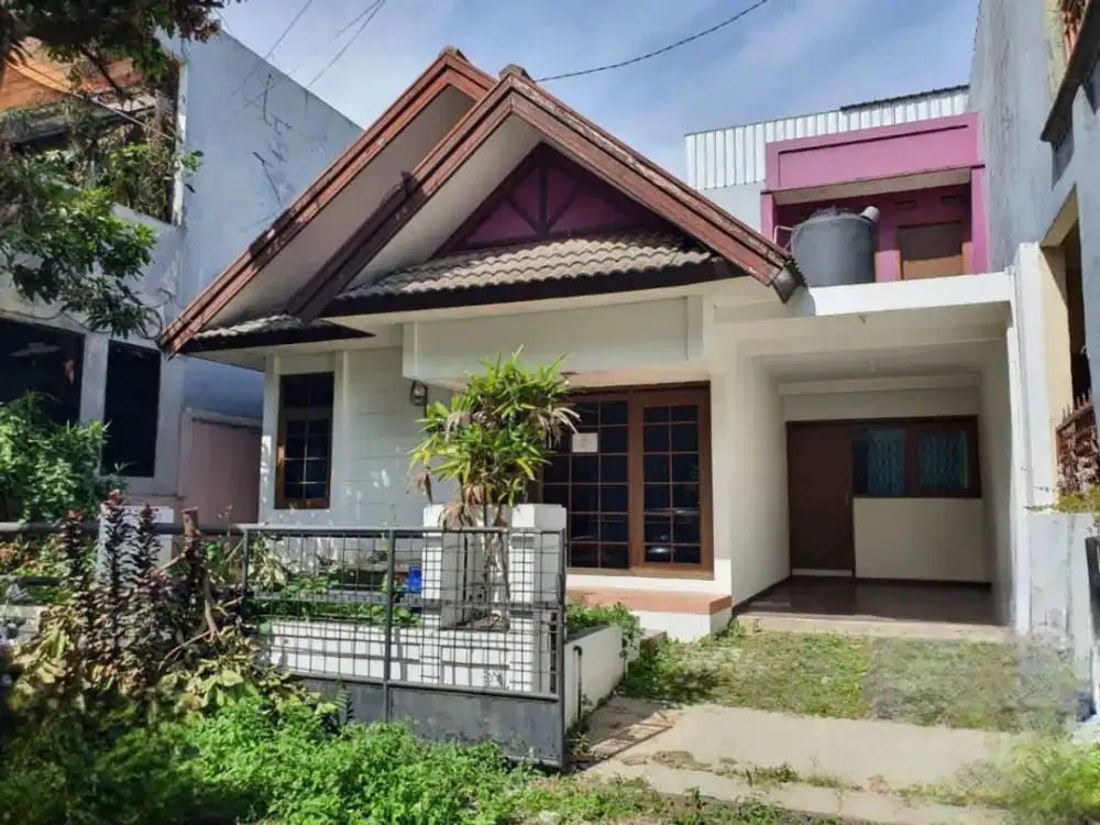 Dijual Rumah di Komplek Ujung Berung Indah, Nyaman Lokasi Strategis