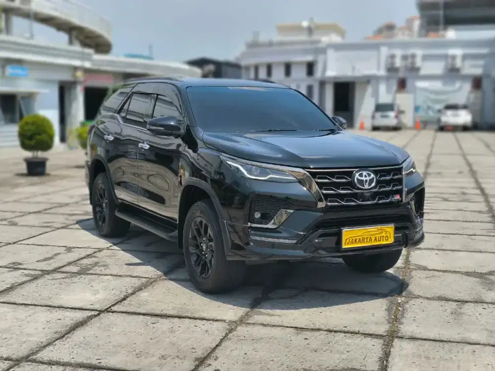 [KM 20RB] FORTUNER 2023 VRZ GR SPORT HITAM BERGARANSI KM ASLI 2024