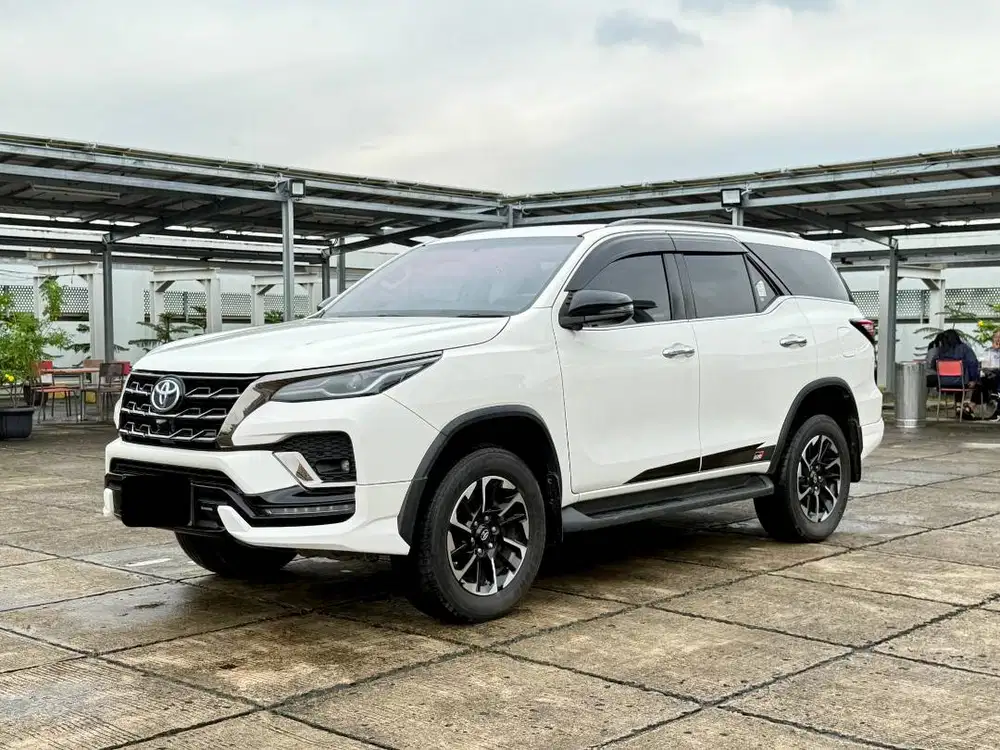 Toyota Fortuner 2.8 GR Sport 2022