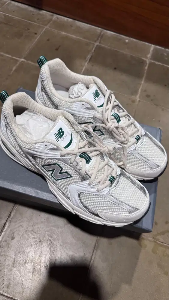 SEPATU NEW BALANCE 530