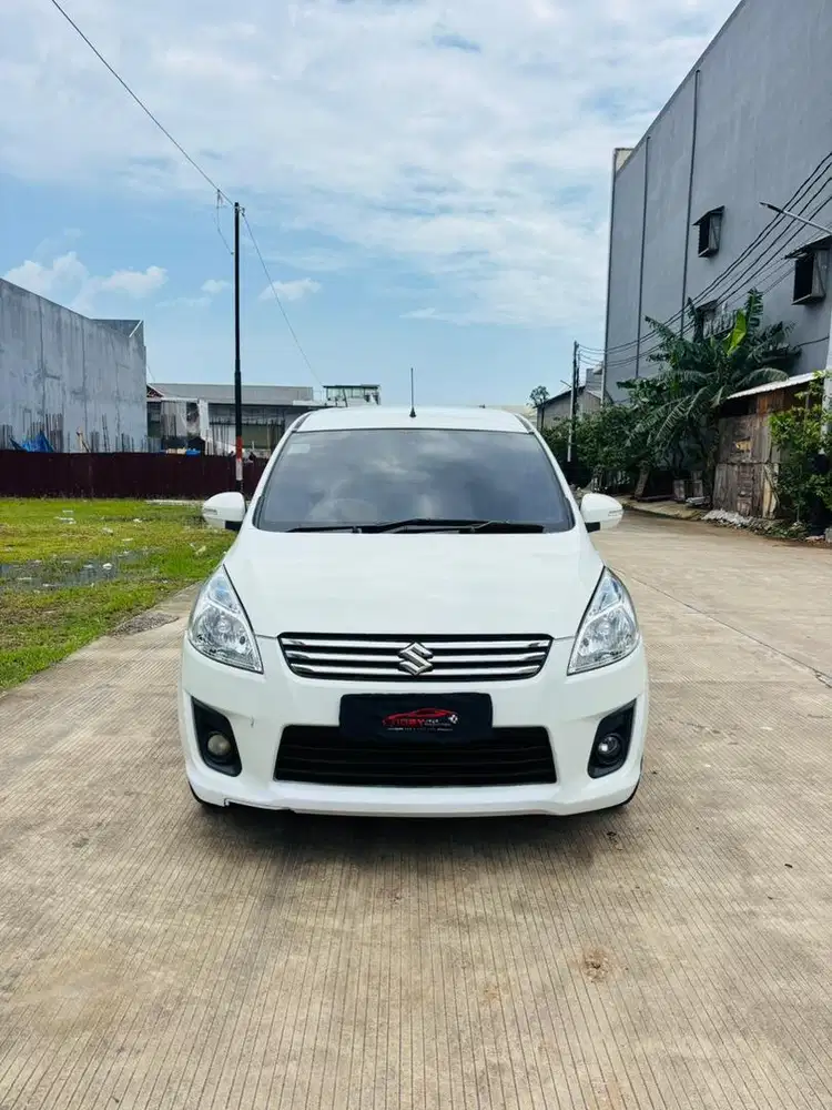 Suzuki Ertiga 1.4 GX 2014 Automatic ( Putih Metalik )