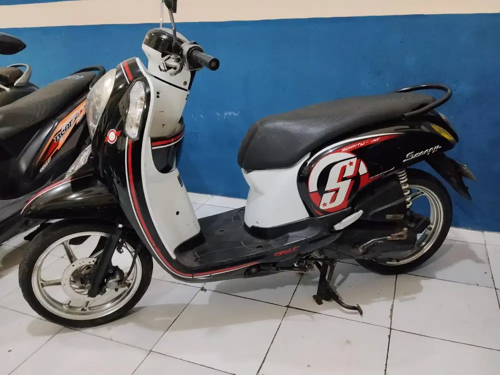 jual cepat honda scoopy esp 2015 siap pakai
