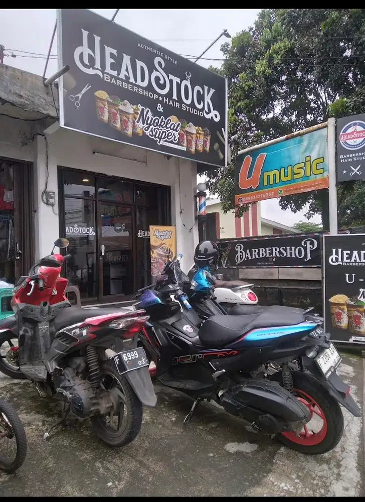 Take over Headstock barbershop / tempat cukur