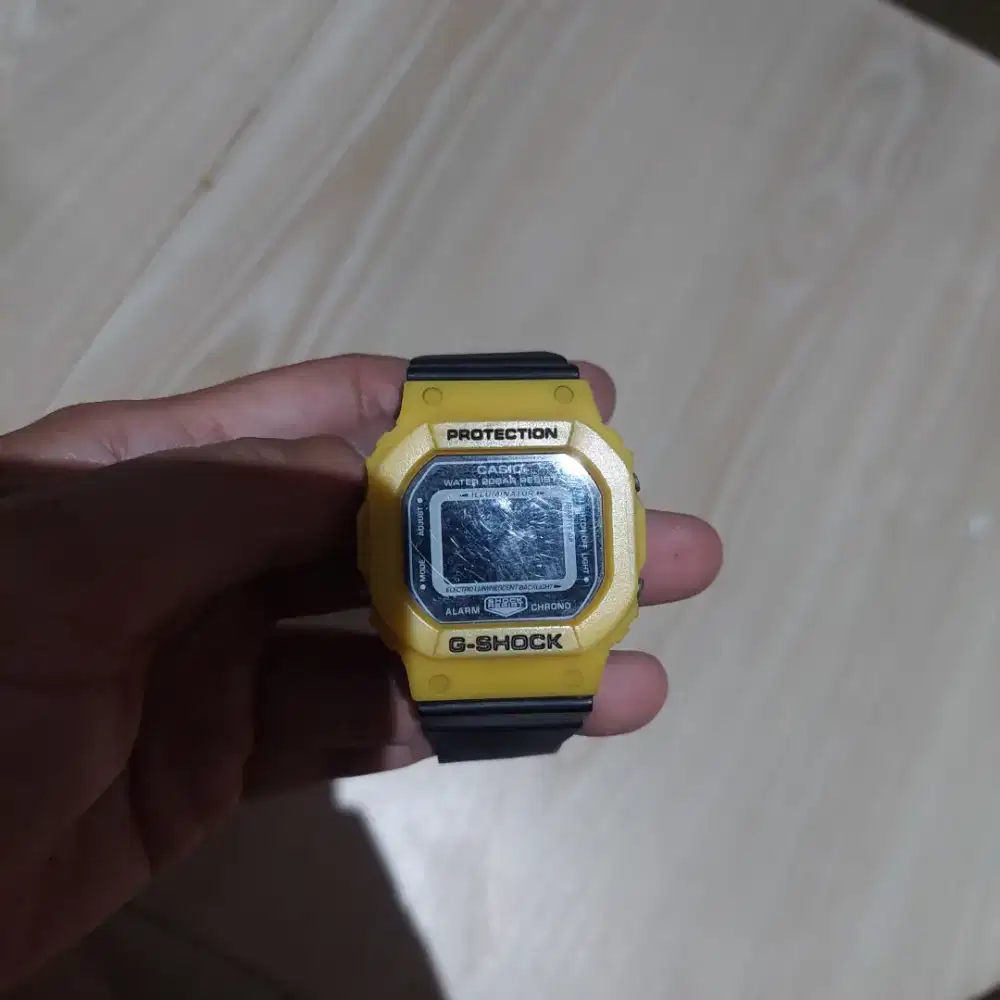 Jam tangan gshock yellow