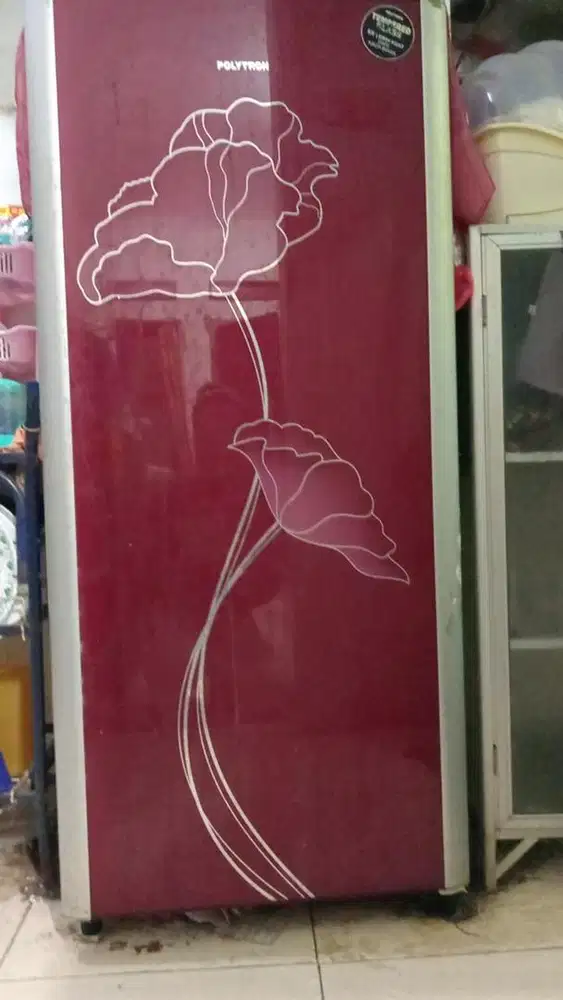 Kulkas merk POLYTRON7508