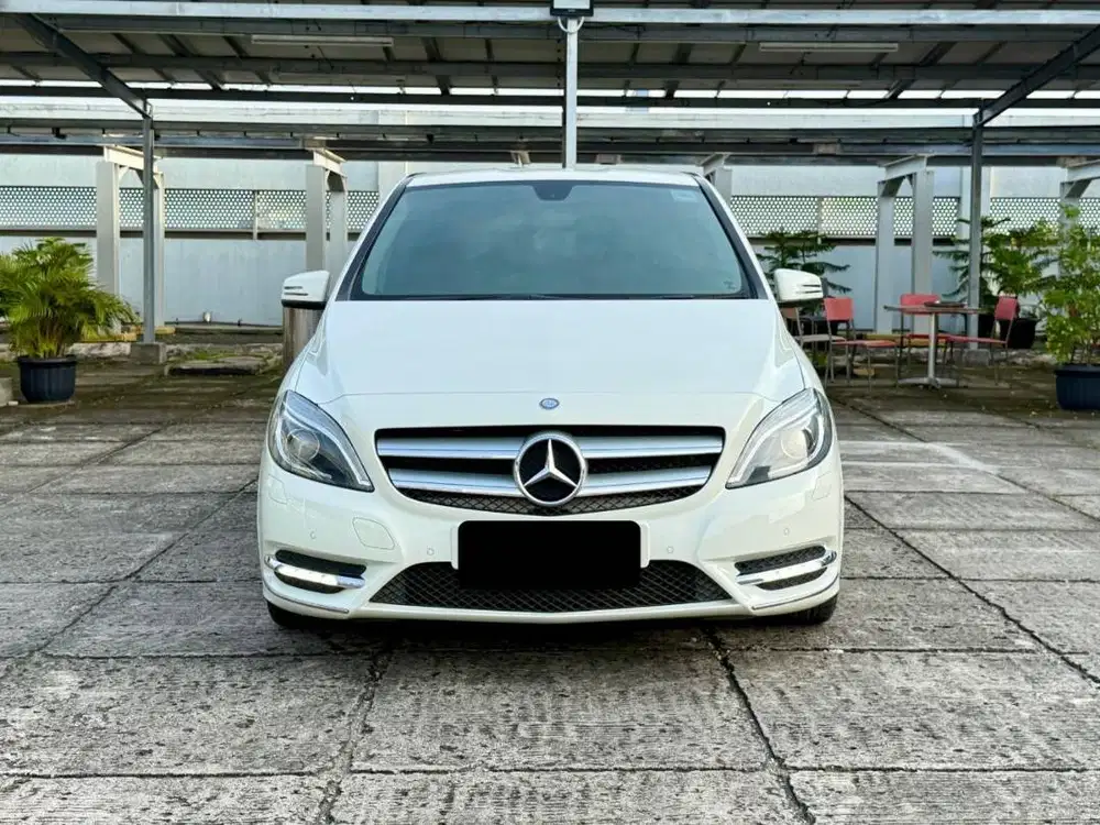 Mercedes-Benz B200 1.6 Sport 2014