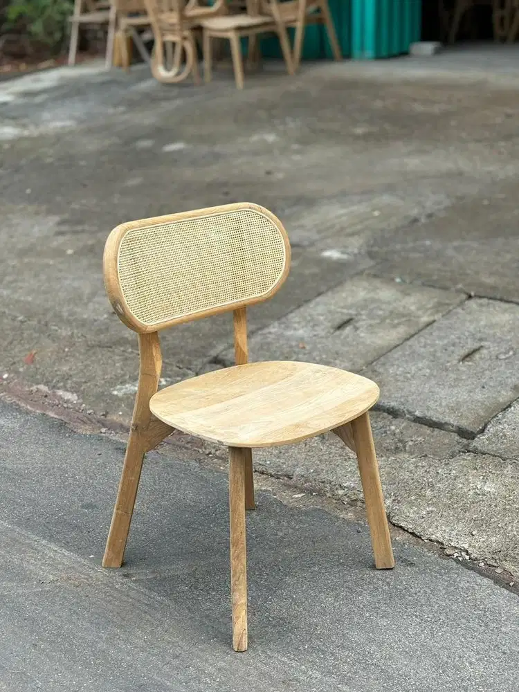 Kursi Kayu Rotan Minimalis – Estetik & Nyaman