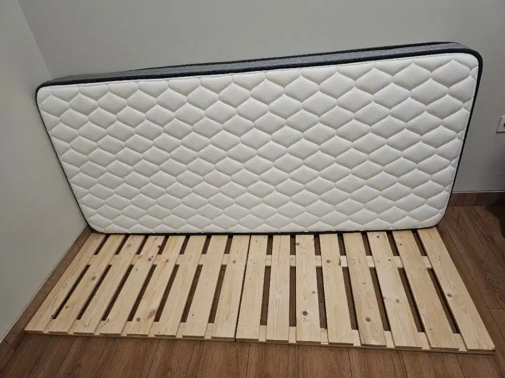 Dijual kasur informa plus dipan (alas kasur)