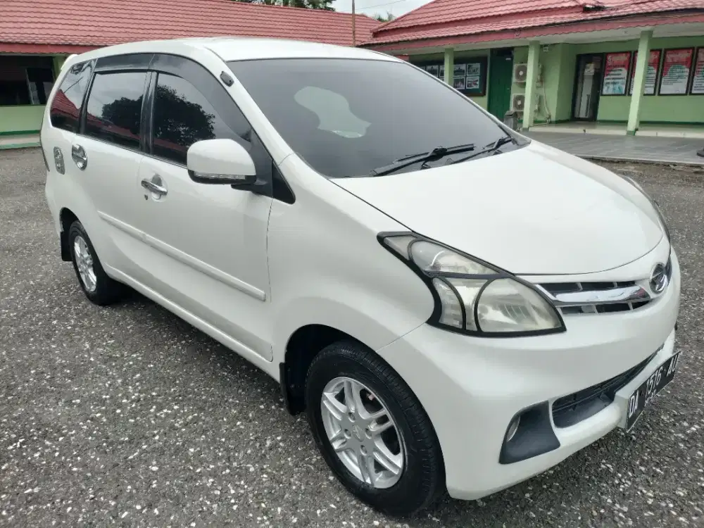 Daihatsu Xenia Type R 1.3 Deluxe Tertinggi Tahun 2012 (Matic)