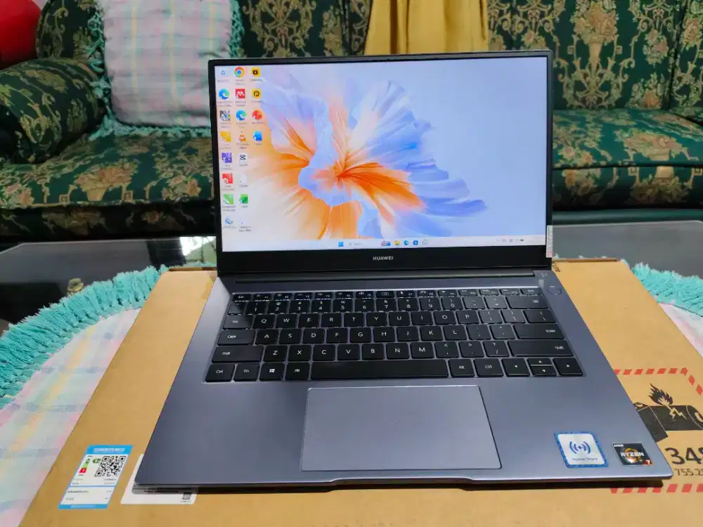 Laptop huawei d14 ryzen 7 3700 8/512 vga radeon fhd ips