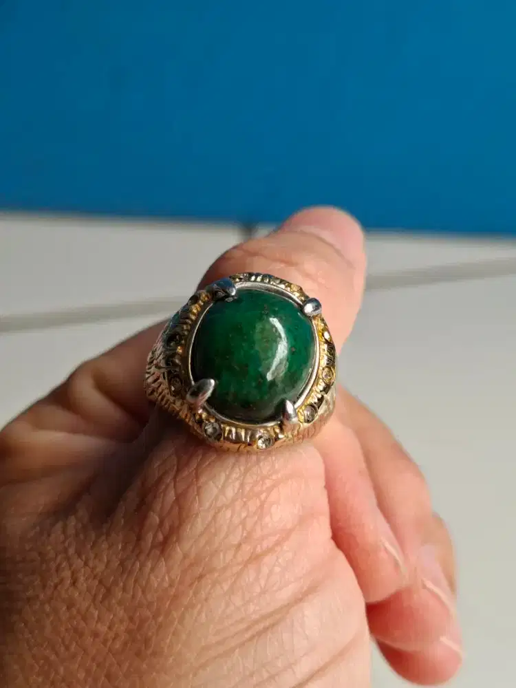 CINCIN BATU HIJAU