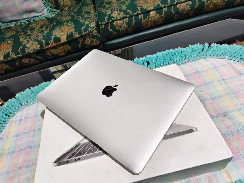 Laptop macbook pro 2017 retina core i5 8/256