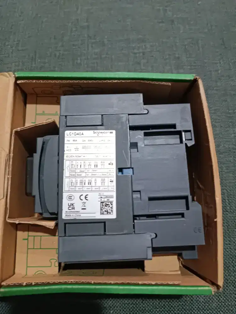 Jual Contaktor Schneider 40 amp, type LC1 D40AM7C