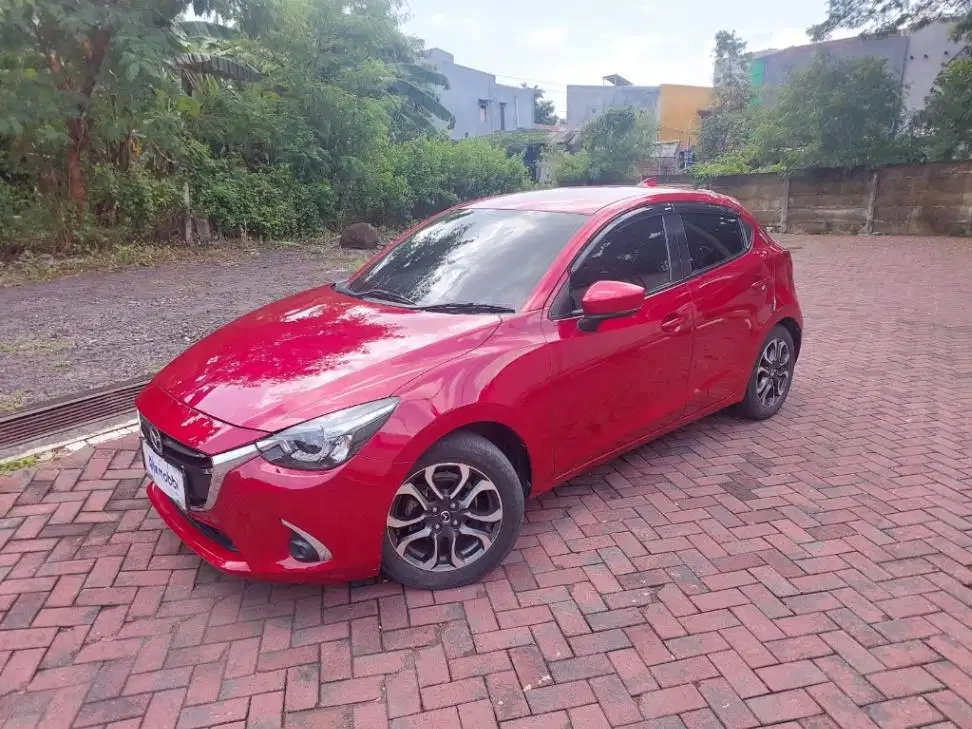 Mazda 2 1.5 Skyactiv Bensin-AT 2017 Merah LAEN
