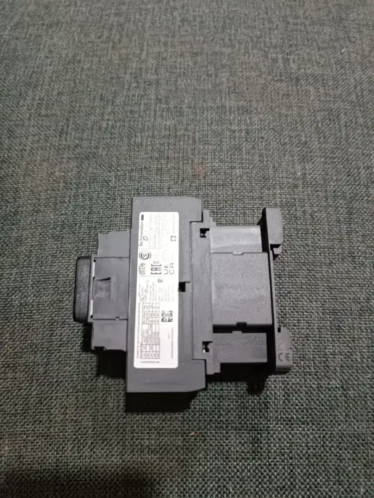 Jual cepat Contaktor Scheneider 32 ampere