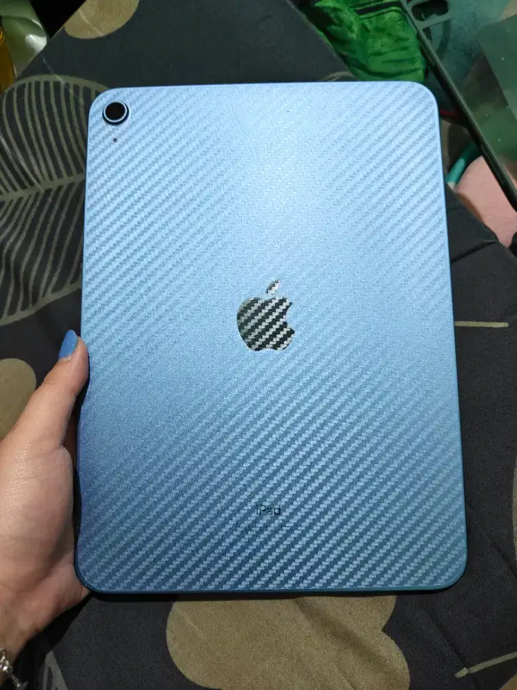 IPAD GEN 10 (LIKE NEW)