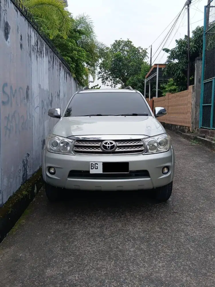 fortuner g manual 2010