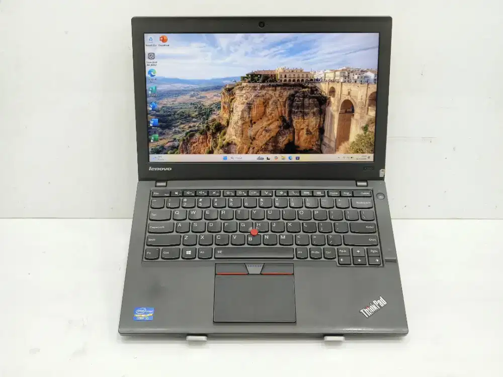 Jual cepat laptop lenovo thinkpad x250