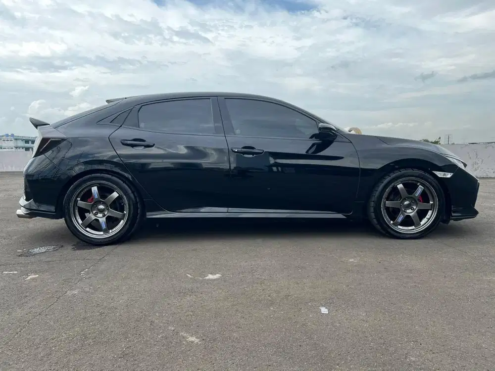 Honda CIVIC E CVT Automatic Hatcback 1.5 Turbo