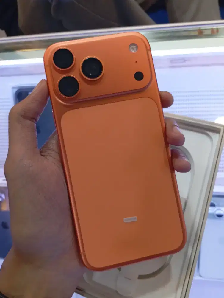 Iphone 17 promax 512 bh 100 garansi panjang