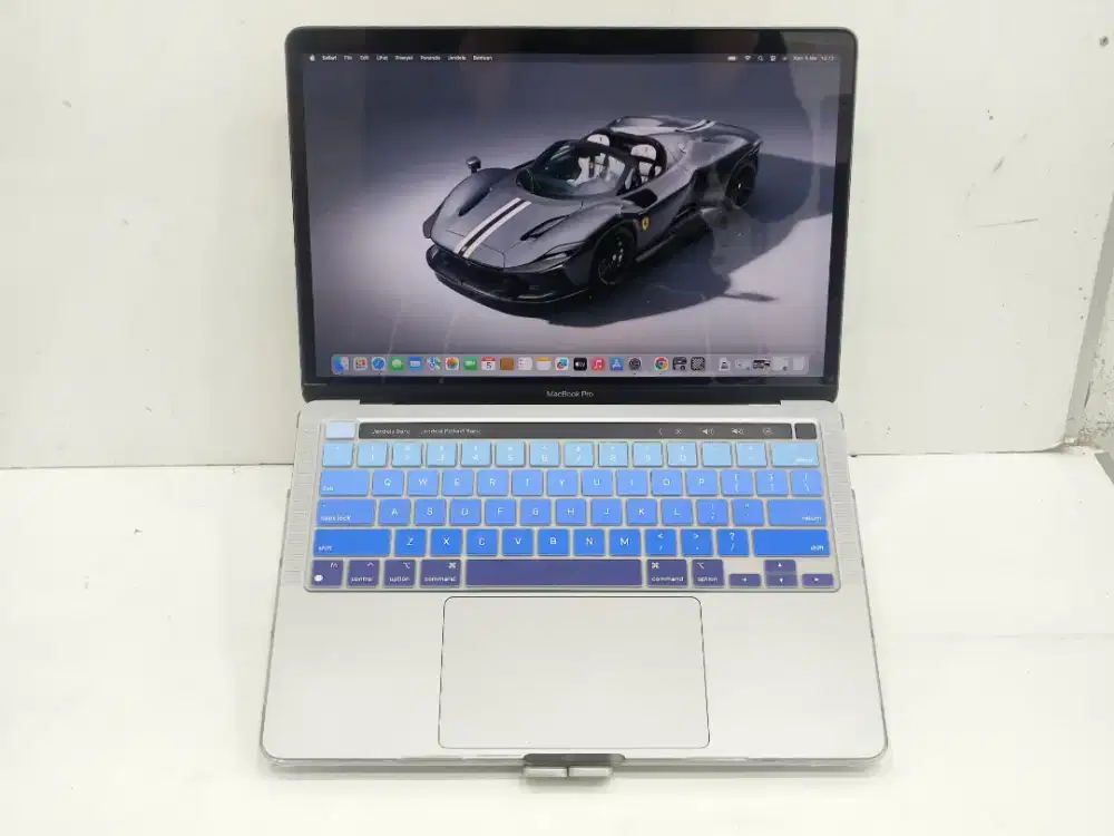 Jual MacBook Pro 2020 i5 TouchBar RAM 8/ 256 GB Apa adanya