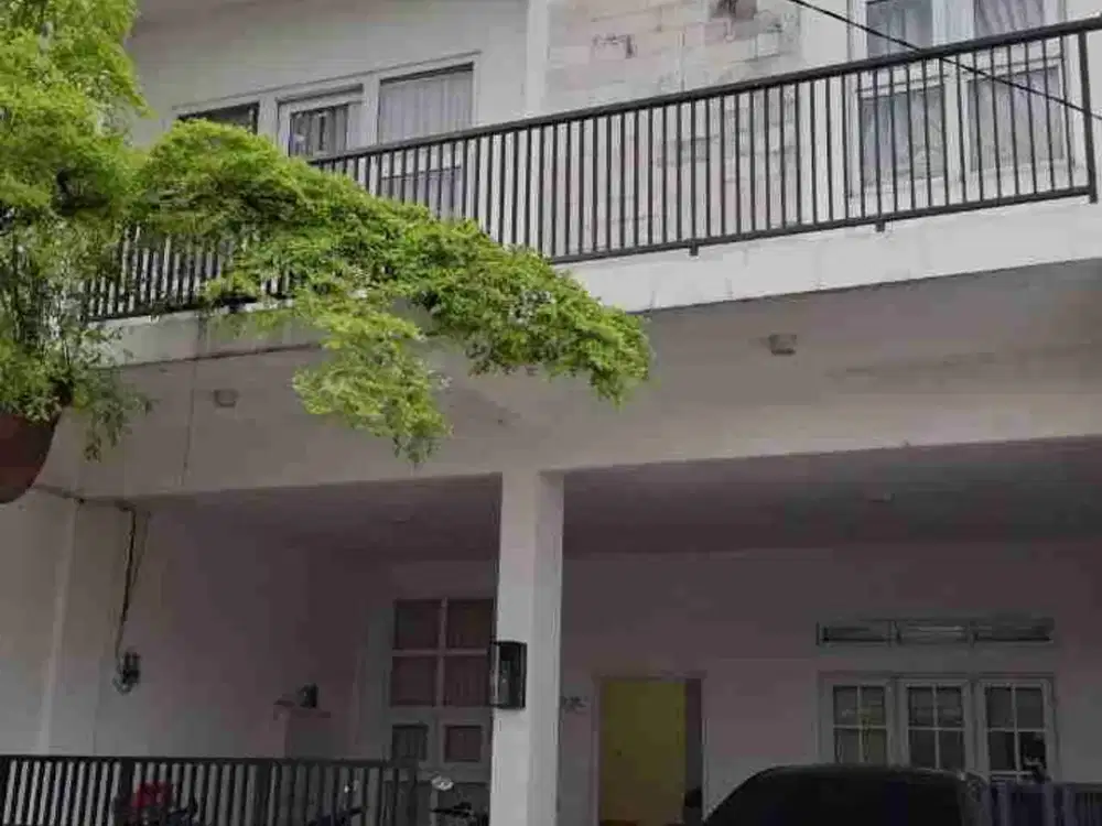 Rumah 2 Lantai Graha Cibubur View jatiraden, jatisampurna, Bekasi