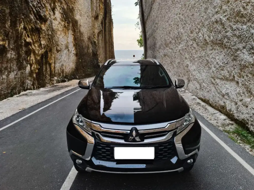 Mitsubishi Pajero Sport 2018 Automatic A/T Diesel Hitam Cash Murah