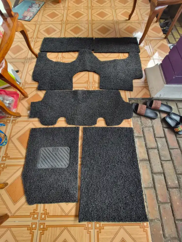 Karpet mie untuk mobil  terios atau rush 2018